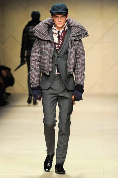 Look 37